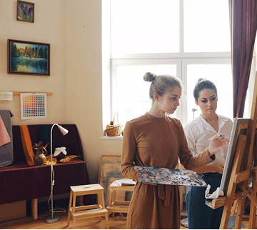 How Roshi is connecting local families with student mentors